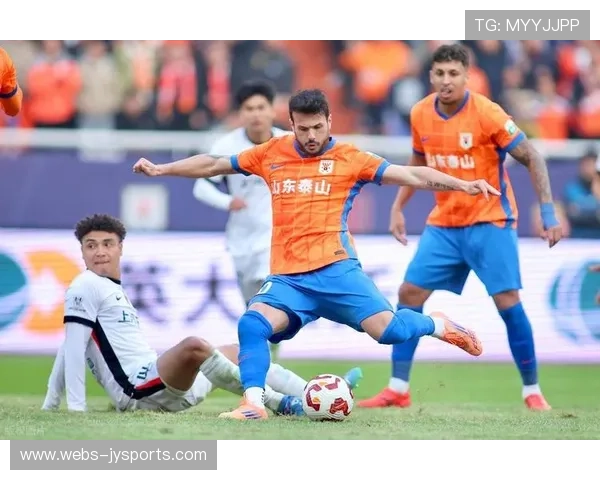 山东泰山客场对阵武汉三镇，卡扎伊什维利冲击金靴