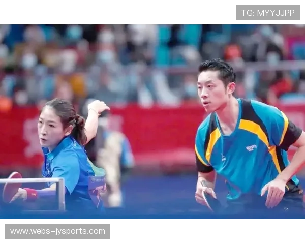 全运会混双决赛赛后合影,四代球员同框 全运会混双决赛赛后合影,四代球员同框